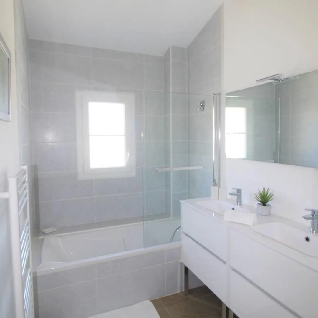 Gridelaide 24 - A Grimaud Dans Le Golfe De St Tropez - Villa Avec Piscine Privative A Proximite De La Plage